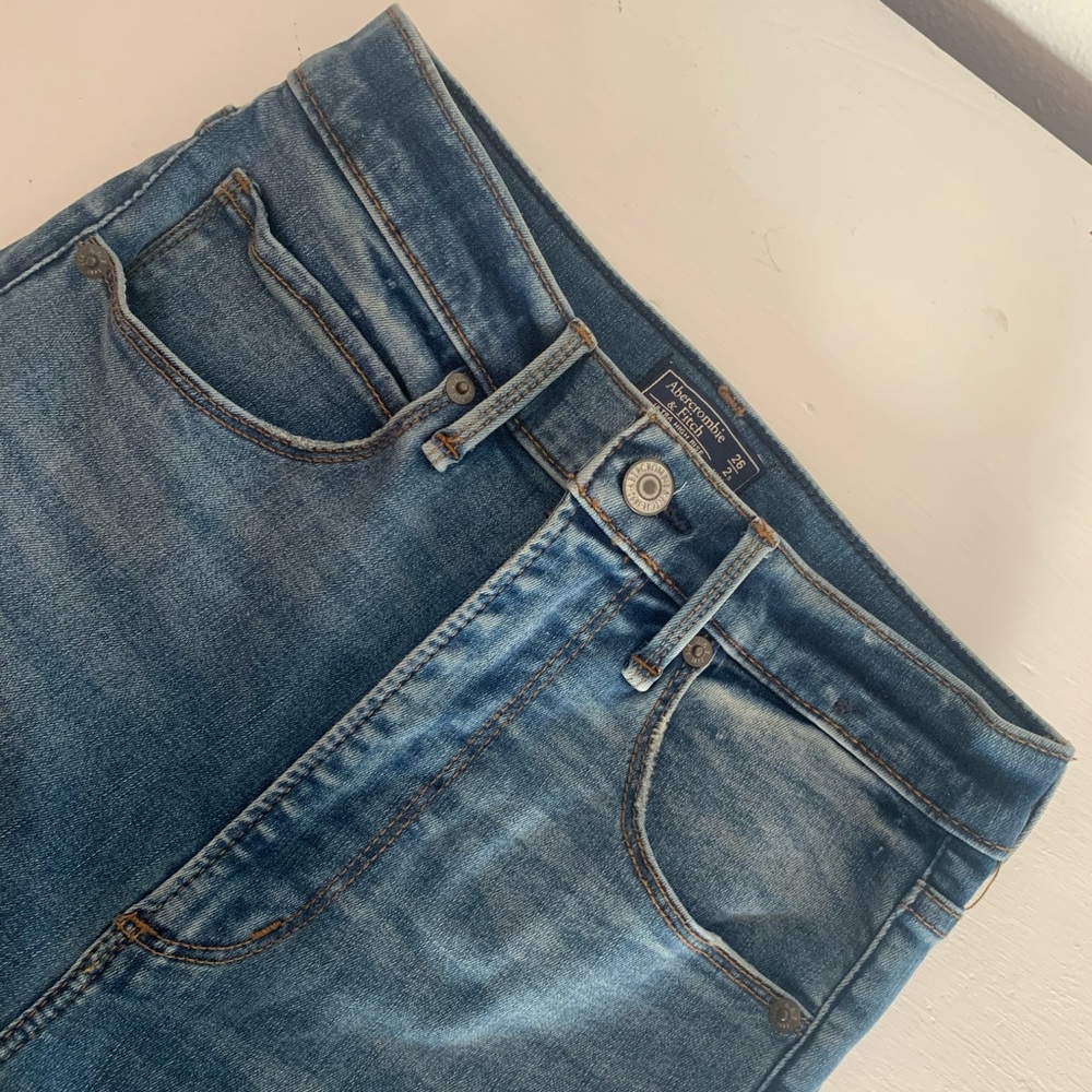ABERCROMBIE ULTRA HIGH RISE SUPER SKINNY JEANS